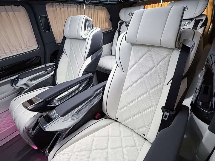 Фото 10 - Mercedes-Benz Vito