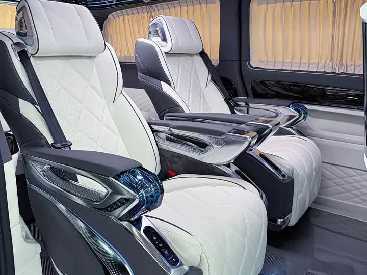 Фото 8 - Mercedes-Benz Vito