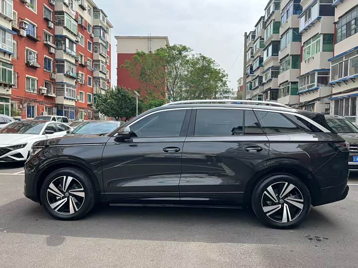 Фото 2 - Volkswagen Tavendor