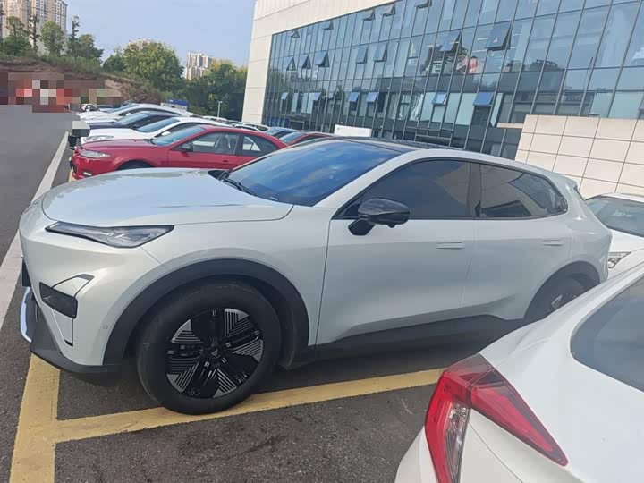 Фото 15 - Changan Deepal S05