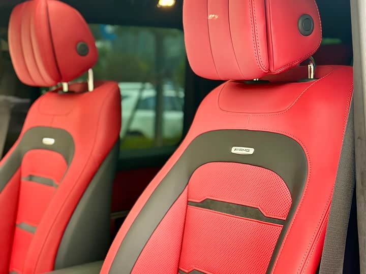 Фото 12 - Mercedes-Benz G-Class AMG