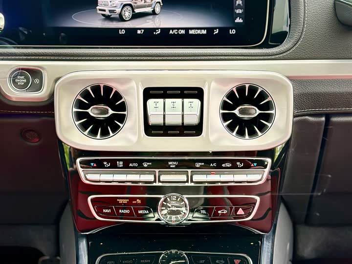 Фото 20 - Mercedes-Benz G-Class AMG