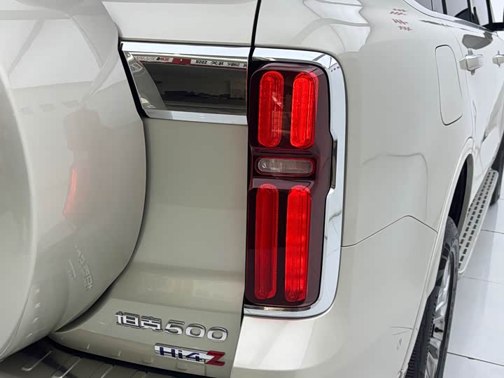 Фото 8 - Tank 500 Hybrid