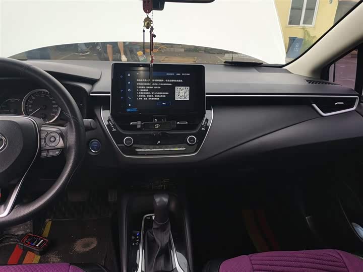 Фото 13 - Toyota Corolla