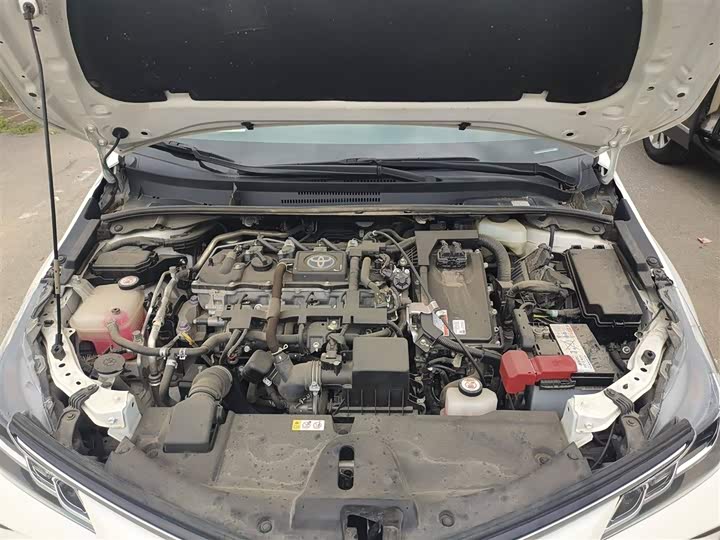 Фото 20 - Toyota Corolla