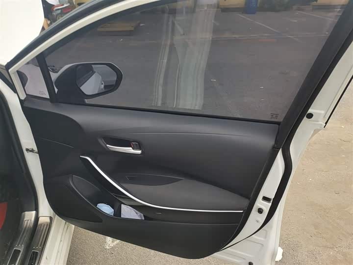 Фото 26 - Toyota Corolla