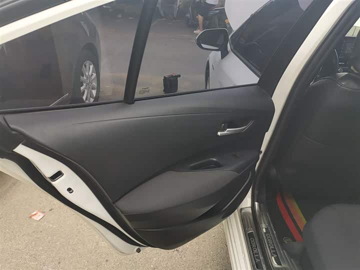 Фото 29 - Toyota Corolla