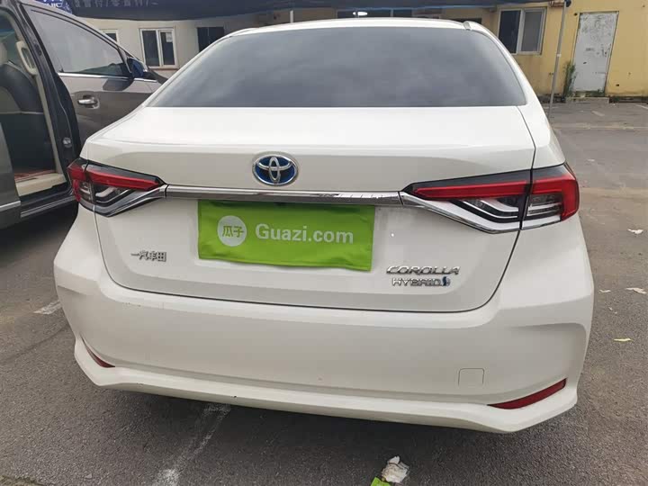 Фото 6 - Toyota Corolla