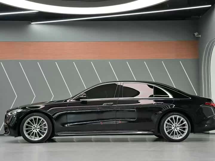 Фото 4 - Mercedes-Benz S-Class