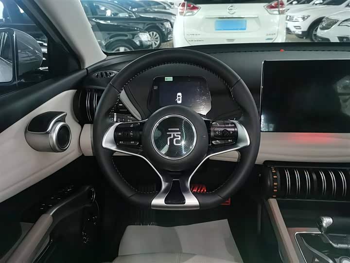 Фото 11 - BYD Yuan Plus