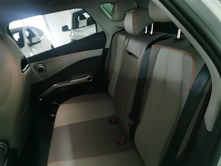 Фото 17 - BYD Yuan Plus