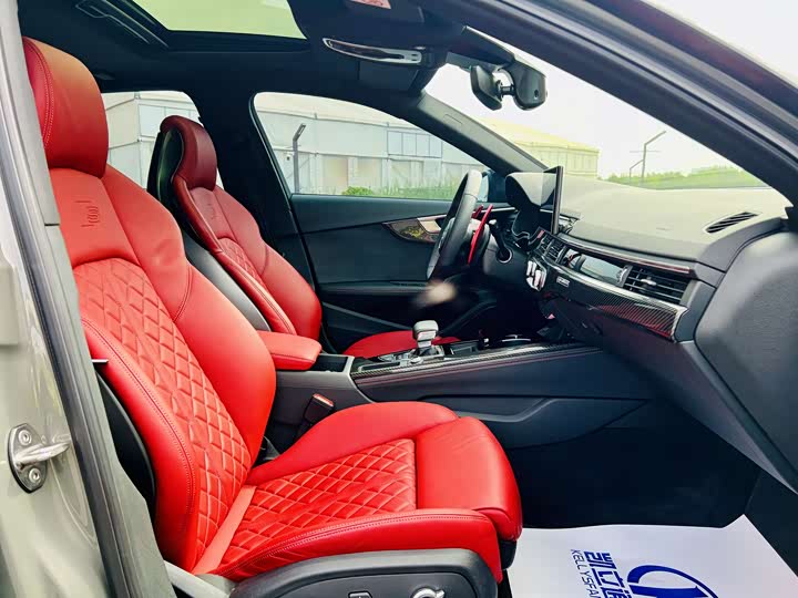 Фото 11 - Audi S4