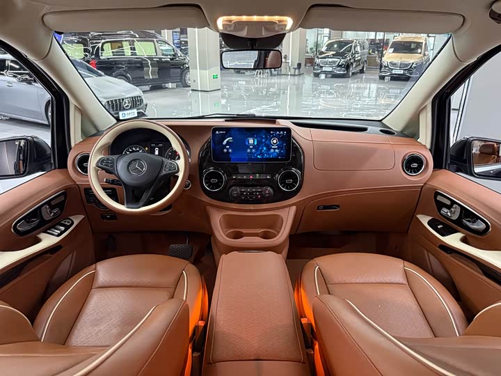 Фото 16 - Mercedes-Benz Vito