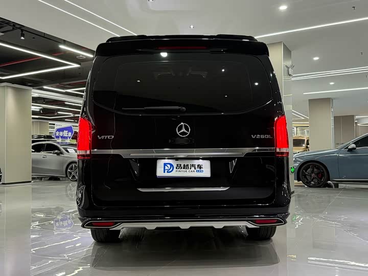 Фото 4 - Mercedes-Benz Vito