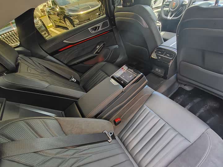 Фото 12 - Hongqi H9