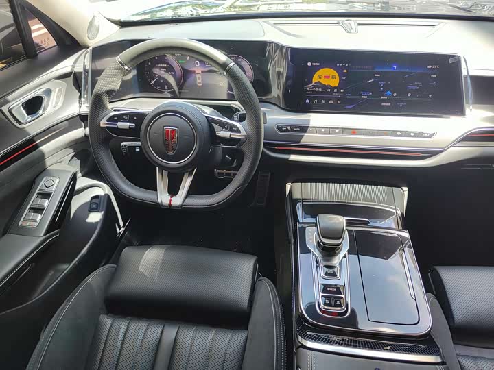 Фото 16 - Hongqi H9