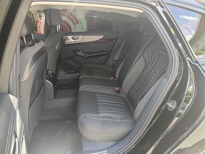 Фото 8 - Hongqi H9