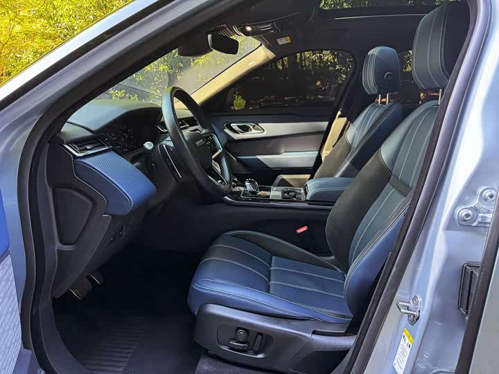 Фото 10 - Land Rover Range Rover Velar