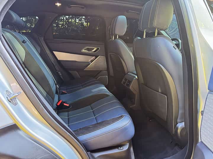 Фото 14 - Land Rover Range Rover Velar