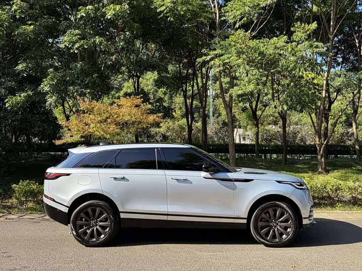 Фото 8 - Land Rover Range Rover Velar