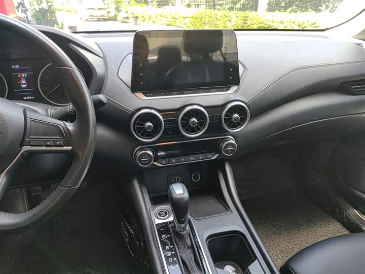 Фото 13 - Nissan Sylphy