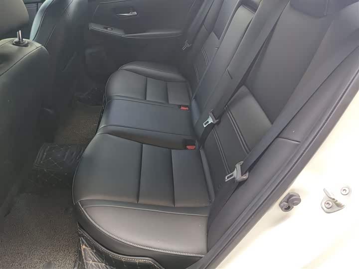 Фото 17 - Nissan Sylphy