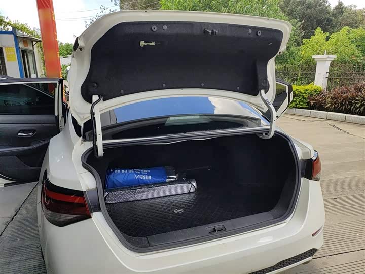 Фото 19 - Nissan Sylphy