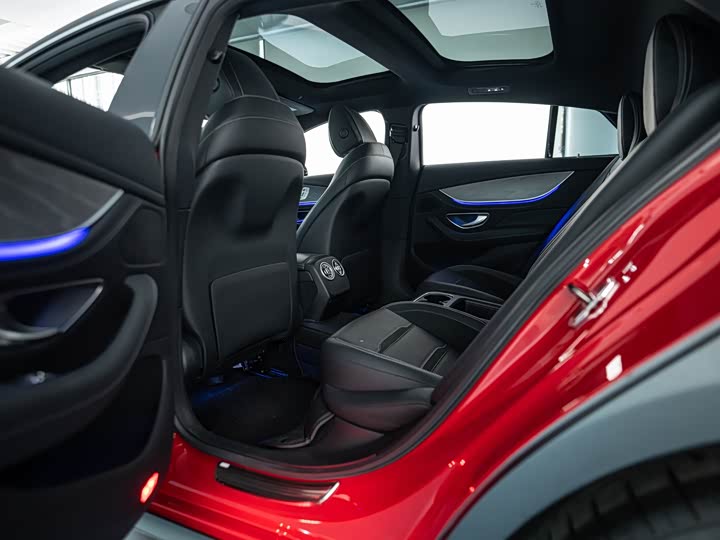 Фото 12 - Mercedes-Benz AMG GT