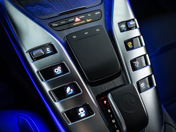 Фото 17 - Mercedes-Benz AMG GT