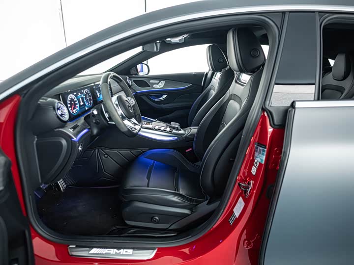 Фото 9 - Mercedes-Benz AMG GT