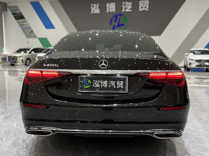 Фото 13 - Mercedes-Benz S-Class