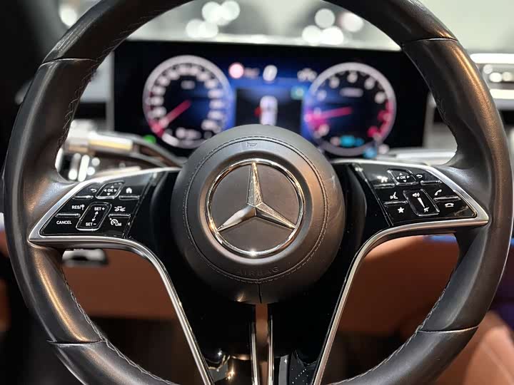 Фото 6 - Mercedes-Benz S-Class