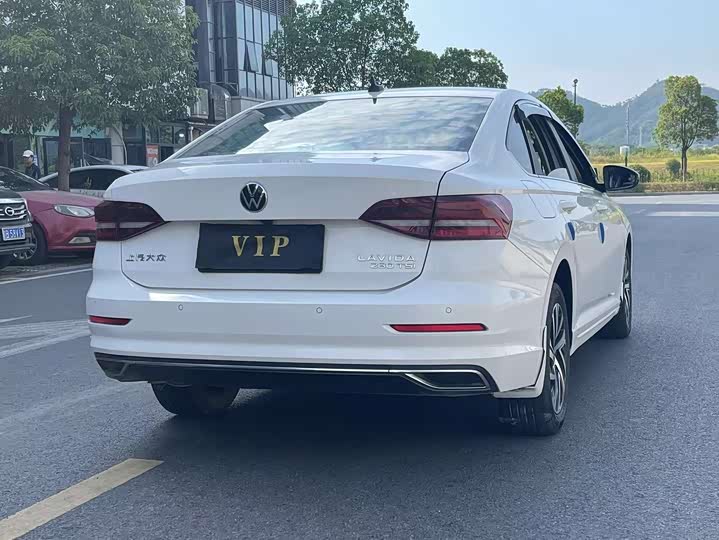 Фото 5 - Volkswagen Lavida