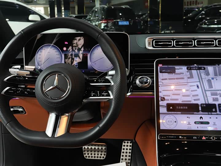 Фото 11 - Mercedes-Benz S-Class