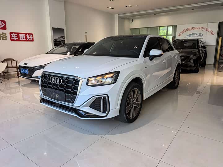 Фото 1 - Audi Q2L