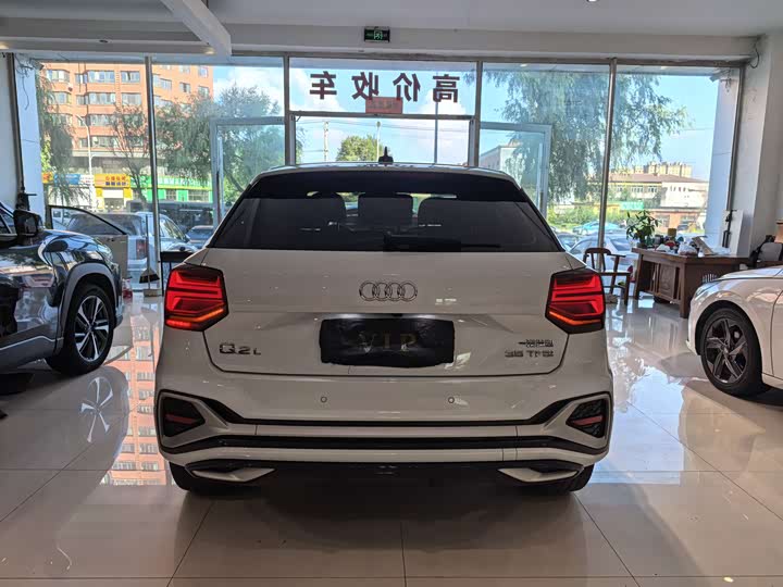 Фото 20 - Audi Q2L