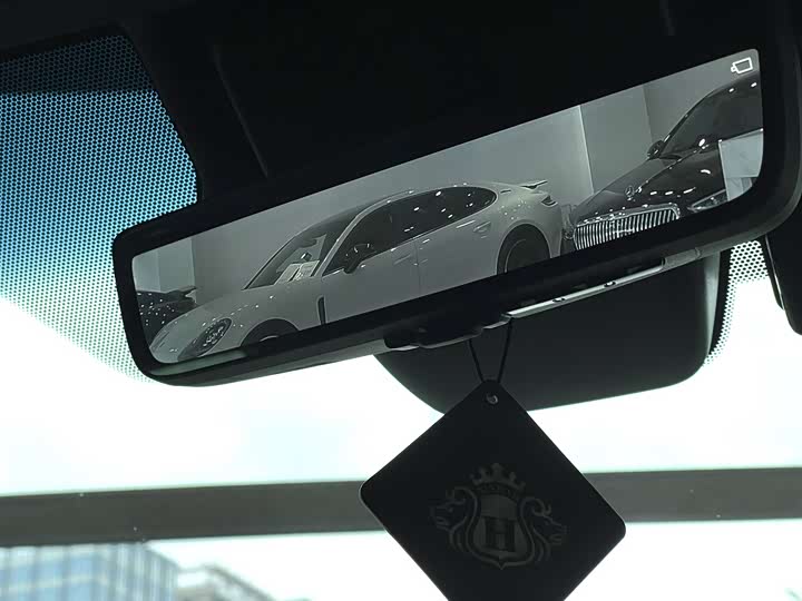 Фото 15 - Lexus LM