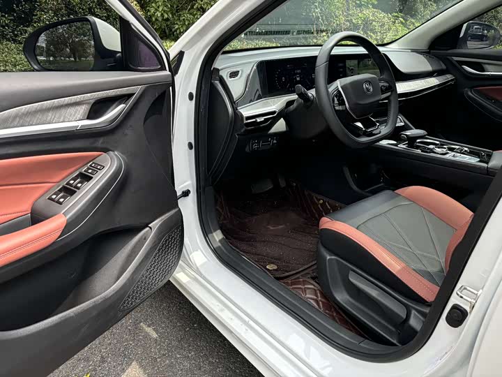 Фото 15 - Changan Eado Plus