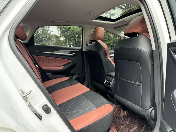 Фото 17 - Changan Eado Plus