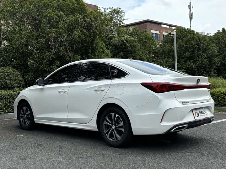 Фото 23 - Changan Eado Plus