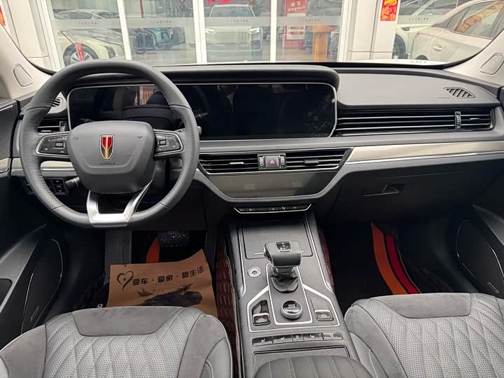 Фото 8 - Hongqi HS5