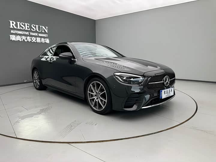 Фото 2 - Mercedes-Benz E-Class