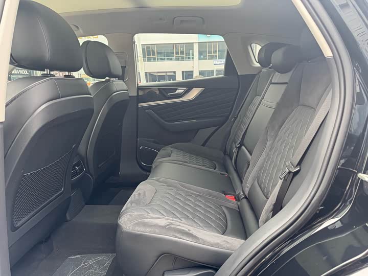 Фото 8 - Hongqi HS5