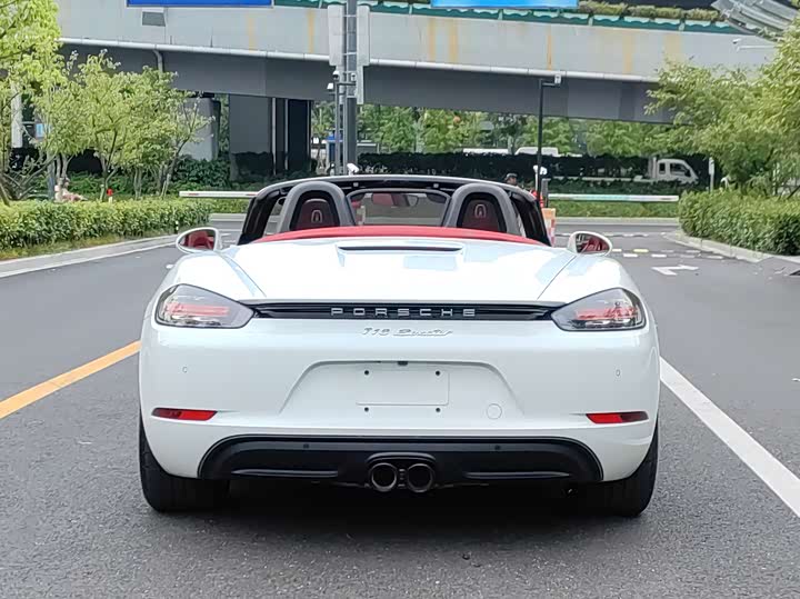 Фото 11 - Porsche 718