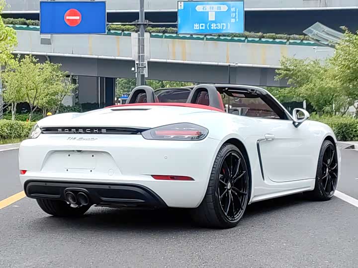 Фото 12 - Porsche 718