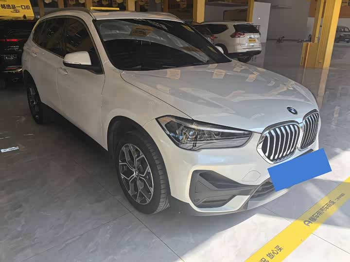 Фото 3 - BMW X1