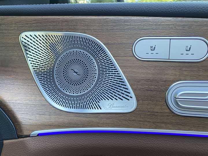 Фото 12 - Mercedes-Benz GLS-Class