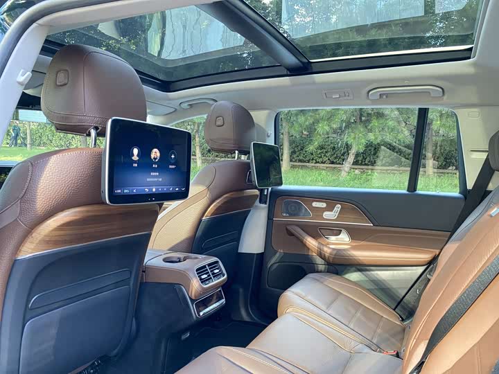 Фото 19 - Mercedes-Benz GLS-Class