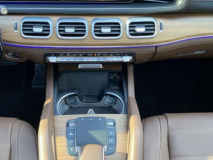 Фото 23 - Mercedes-Benz GLS-Class