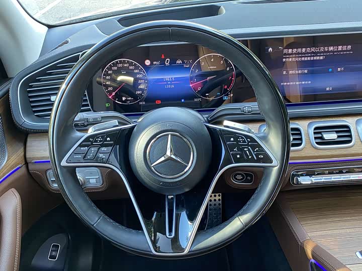 Фото 28 - Mercedes-Benz GLS-Class